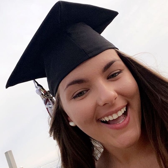 Meet your Posher, Carly - Picture 1 of 1